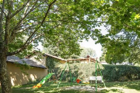 Apartamento con jardín - Montana Park Enveitg Exterior foto